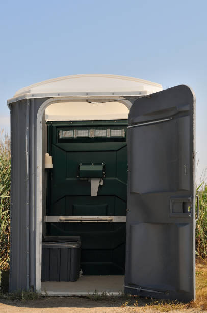 Best Wedding porta potty rental  in Fennville, MI