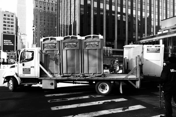 Best Portable toilet rental cost  in Fennville, MI