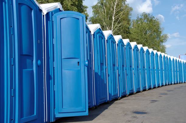 Porta potty delivery and setup in Fennville, MI